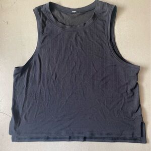 Lululemon cropped athletic tank